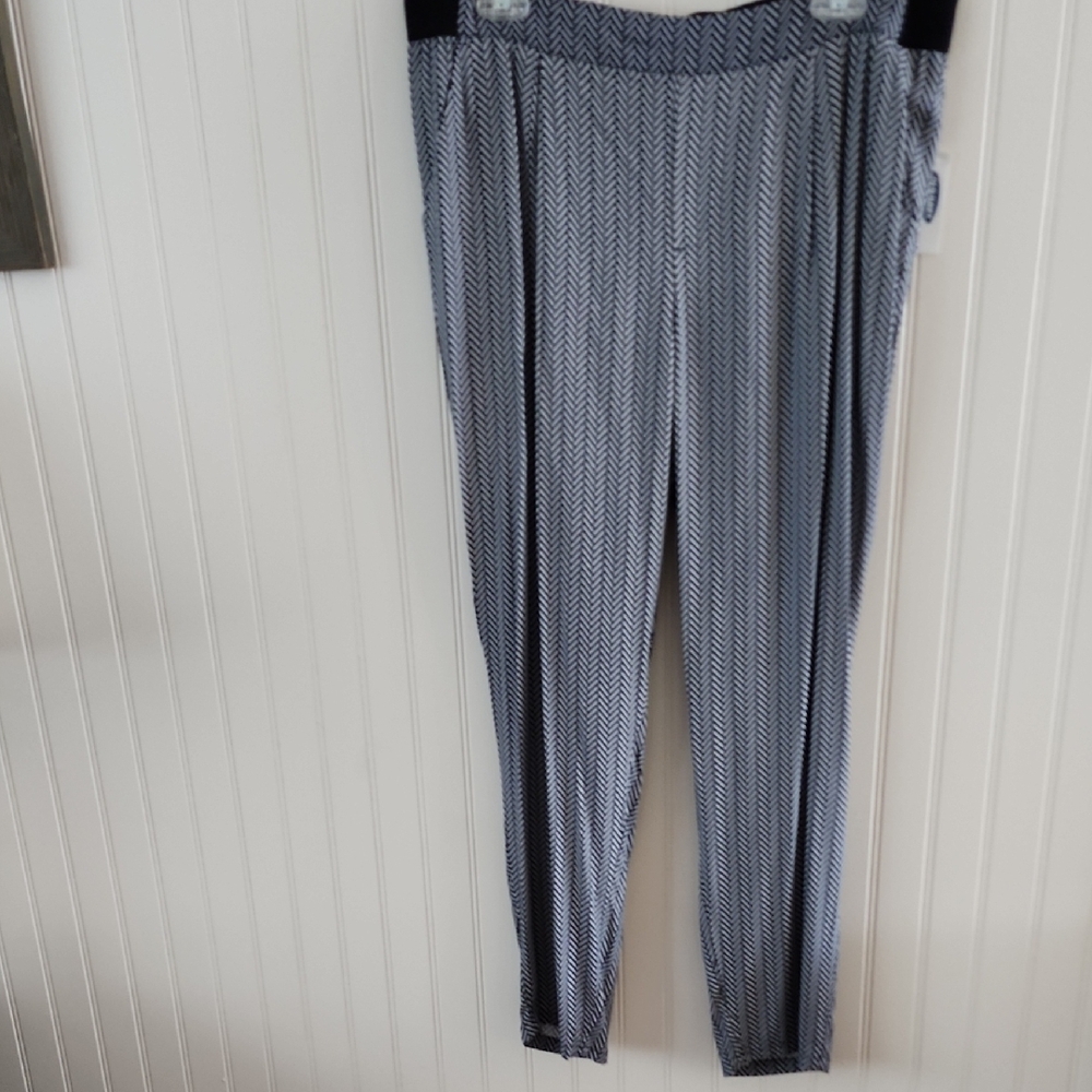 Old Navy Black and White Herringbone Straight Leg Pants